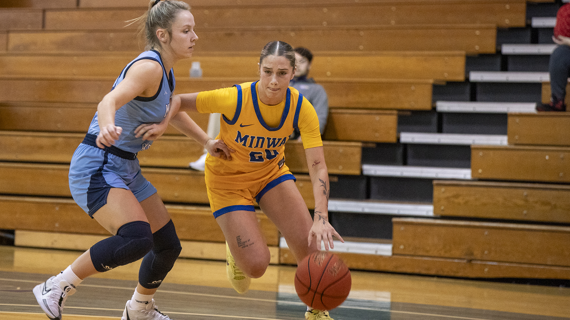 Kassidy Daugherty scored 18 points and hit two critical 3-pointers in the fourth quarter to help Midway top Alice Lloyd in the opening round of the River States Conference Tournament Monday.